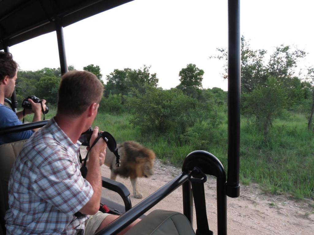 Honeyguide Tented Safari Camp - Khoka Moya Заповедник Маньелети Экстерьер фото